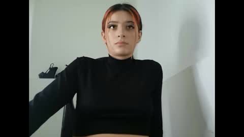 Mia-foster online show from 12/06/24, 12:12