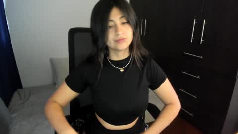 Snapshot of _giaa_ chatting on 12/14/24, 10:18 _giaa_ online show from 12/14/24, 10:18