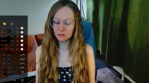 Snapshot of _goldilocks__ chatting on 09/18/25, 06:59 _goldilocks__ online show from 09/18/25, 06:59