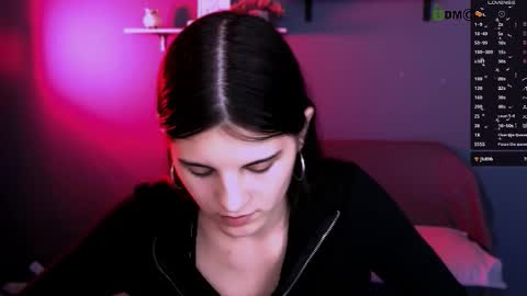 _grace_hot online show from 11/22/25, 09:03