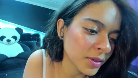 _hanna_lee1 online show from 09/19/25, 04:03