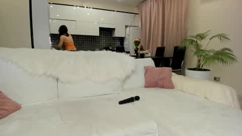 Snapshot of _heaven_ishere_ chatting on 01/30/25, 11:11 Julia online show from 01/30/25, 11:11
