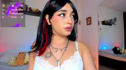 Jenn  online show from 01/31/25, 12:17