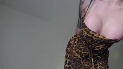 Mary online show from 02/10/25, 04:47