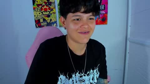 Snapshot of _ian_sweet chatting on 11/21/25, 07:01 ian online show from 11/21/25, 07:01