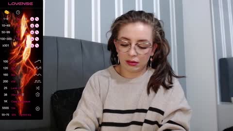 Snapshot of _isaabellaa chatting on 12/22/24, 05:53 Isa online show from 12/22/24, 05:53