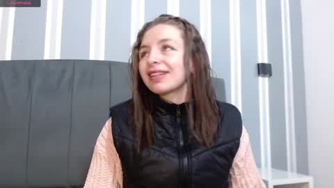 Snapshot of _isaabellaa chatting on 01/06/25, 11:07 Isa online show from 01/06/25, 11:07