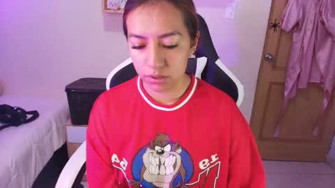 Snapshot of _ivanna11_ chatting on 11/04/25, 06:07 Ivanna online show from 11/04/25, 06:07