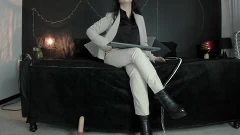 Snapshot of _jade_16 chatting on 12/31/24, 11:42 Miss Jade online show from 12/31/24, 11:42