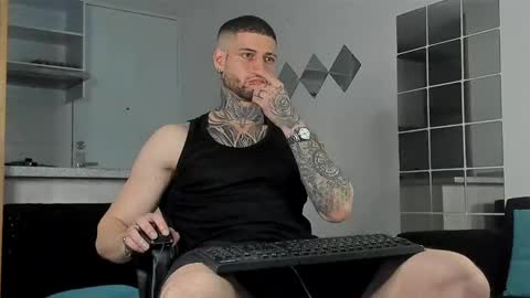 Snapshot of _jamesleandros chatting on 12/05/24, 11:40 jeison online show from 12/05/24, 11:40