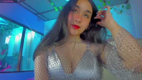 Snapshot of _julieta_love chatting on 12/30/24, 08:04 julieta online show from 12/30/24, 08:04