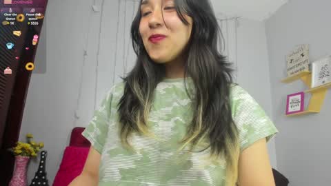 Snapshot of _julieta_love chatting on 01/22/25, 11:21 julieta online show from 01/22/25, 11:21