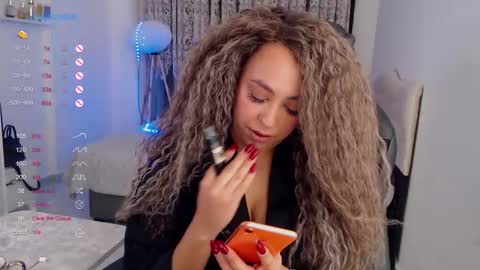 _just_a_queen_3 online show from 10/12/25, 05:23