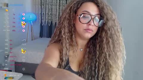 _just_a_queen_3 online show from 11/16/25, 07:14