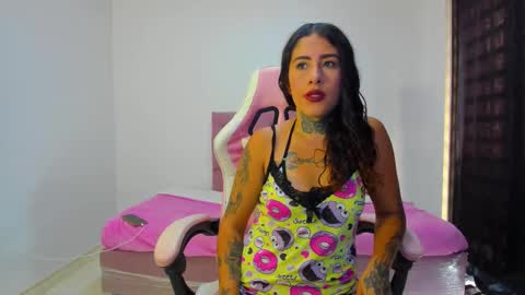 Snapshot of _kaatty_sweet_ chatting on 10/13/25, 04:29 Kaatty online show from 10/13/25, 04:29