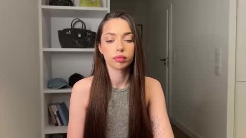 _kate_22 online show from 11/12/25, 07:13