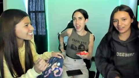 Snapshot of _khloe_sweet chatting on 02/10/25, 09:15 khloe sweet online show from 02/10/25, 09:15