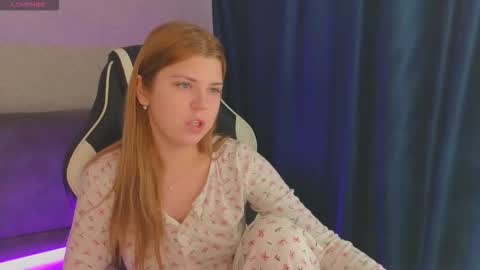 Molly   Emily online show from 10/19/25, 09:32