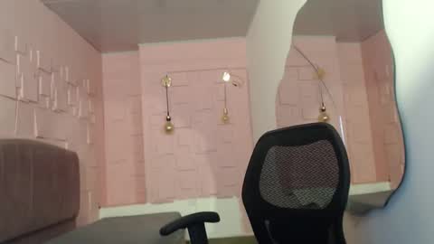 Jalina online show from 10/19/25, 01:23