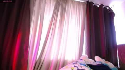 Snapshot of _krissricci_ chatting on 09/24/25, 11:57 online show from 09/24/25, 11:57