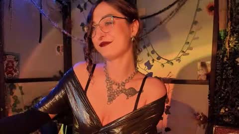 Snapshot of _lady_luna_ chatting on 09/27/25, 12:26 Lady Luna online show from 09/27/25, 12:26