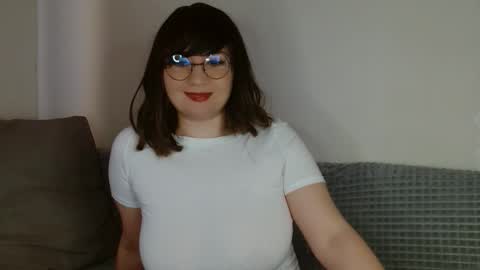 Snapshot of _lalilu_ chatting on 01/07/25, 07:52 _lalilu_ online show from 01/07/25, 07:52