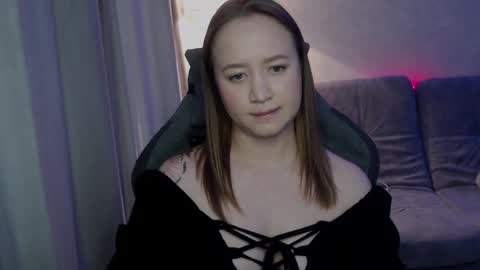 _lalune_ online show from 10/07/25, 10:23