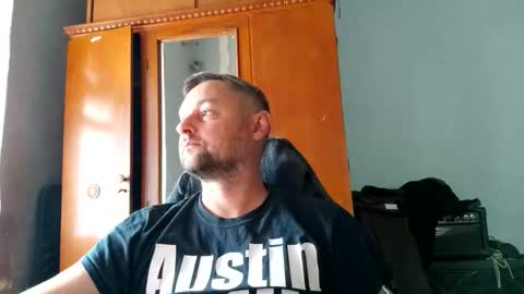 Snapshot of _lastjedi_ chatting on 09/29/25, 08:30 OBI-WAN online show from 09/29/25, 08:30