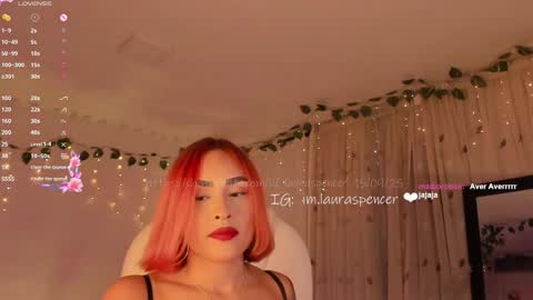 Snapshot of _lauraspencer_ chatting on 09/15/25, 06:02 Laura online show from 09/15/25, 06:02