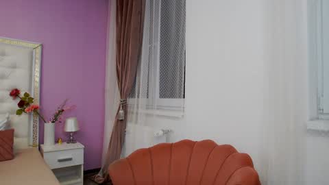 Snapshot of _lenapaul_ chatting on 02/07/25, 02:29 Lena Paul online show from 02/07/25, 02:29