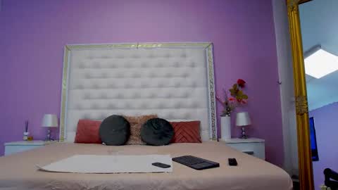 Snapshot of _lenapaul_ chatting on 09/11/25, 03:50 Lena Paul online show from 09/11/25, 03:50