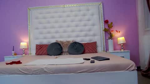 Snapshot of _lenapaul_ chatting on 09/29/25, 04:06 Lena Paul online show from 09/29/25, 04:06