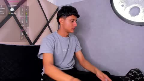 _leohot_ online show from 10/14/25, 03:18