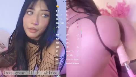 Snapshot of _lilith_white_ chatting on 10/17/25, 02:52 Lilith online show from 10/17/25, 02:52