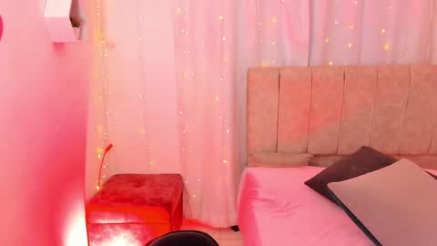 Ivy 3 online show from 01/17/25, 10:12