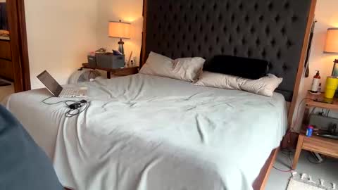 Little Wolfie online show from 12/16/24, 04:49