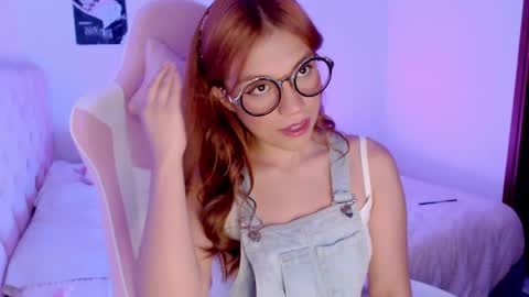 Snapshot of _lloou_ chatting on 03/07/25, 01:09 Sofia 3 online show from 03/07/25, 01:09