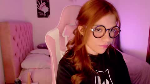 Snapshot of _lloou_ chatting on 03/10/25, 02:06 Sofia 3 online show from 03/10/25, 02:06