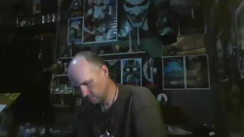 Snapshot of _longfellow chatting on 10/18/25, 06:30 That guy online show from 10/18/25, 06:30