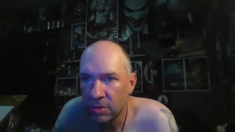 Snapshot of _longfellow chatting on 10/19/25, 03:23 That guy online show from 10/19/25, 03:23