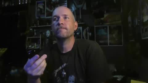 Snapshot of _longfellow chatting on 10/21/25, 12:22 That guy online show from 10/21/25, 12:22