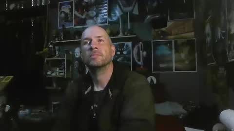 Snapshot of _longfellow chatting on 10/23/25, 07:07 That guy online show from 10/23/25, 07:07