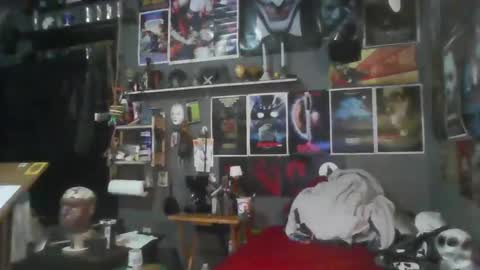 Snapshot of _longfellow chatting on 11/08/25, 07:01 That guy online show from 11/08/25, 07:01