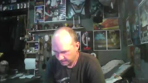 Snapshot of _longfellow chatting on 11/09/25, 10:30 That guy online show from 11/09/25, 10:30