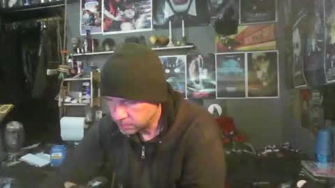 Snapshot of _longfellow chatting on 11/12/25, 07:03 That guy online show from 11/12/25, 07:03