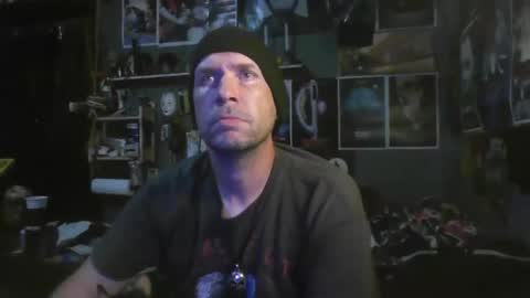 Snapshot of _longfellow chatting on 11/14/25, 04:33 That guy online show from 11/14/25, 04:33