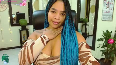 Snapshot of _lorraine_love chatting on 10/21/25, 10:16 Hi guys I am Camila online show from 10/21/25, 10:16