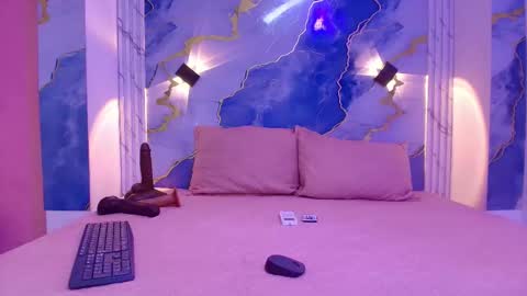 Snapshot of _lorrayne_ chatting on 11/06/25, 12:06 Lorrayne online show from 11/06/25, 12:06