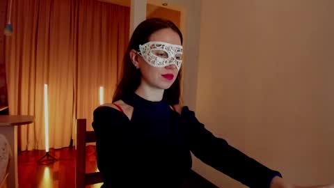 Snapshot of _lovely_lady chatting on 01/19/25, 07:47 Alice online show from 01/19/25, 07:47