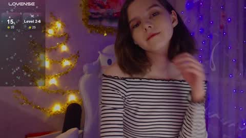 Snapshot of _lovelylu_ chatting on 12/27/24, 06:53 Lu online show from 12/27/24, 06:53